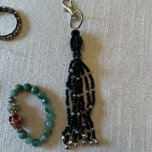 Sculls and things bracelet and keychain - Picture 7 of 8